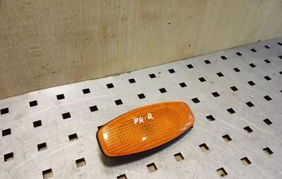 Hyundai Santa Fe Front fender indicator light 92305260