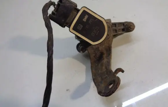 BMW X5 E70 Yaw turn rate sensor 6785205