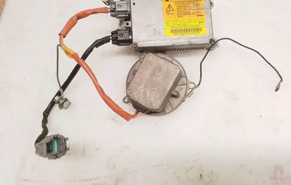 Nissan Maxima Headlight ballast module Xenon HLB351D127