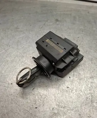 Mercedes-Benz C W203 Engine ECU kit and lock set 2095452308 33002421 33002422