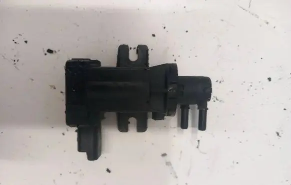 Peugeot 207 Valve vacuum 