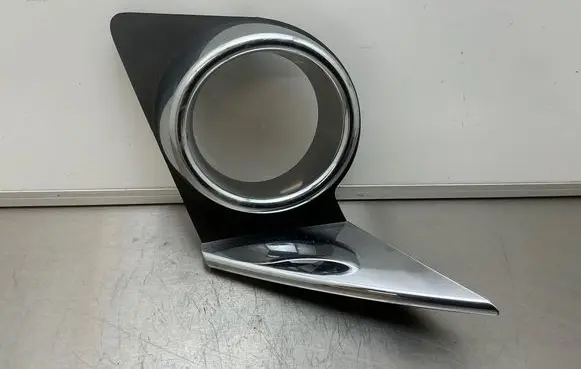 Peugeot 4007 Front fog light trim/grill 6400B697 3R00P