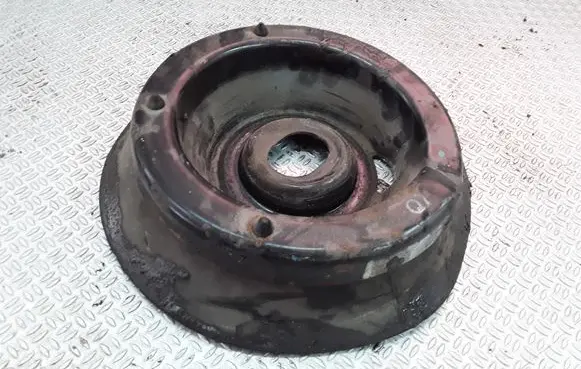 Mercedes-Benz C W203 Coil spring mount 