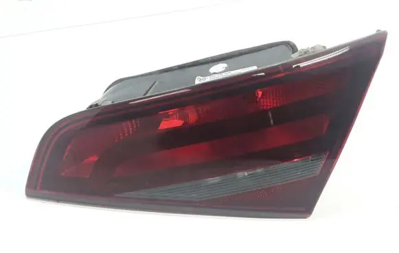 Audi A3 S3 8V Tailgate rear/tail lights 8V4945094