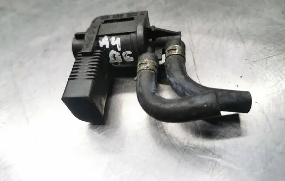 Audi A4 S4 B6 8E 8H Turbo solenoid valve 1K0906283A
