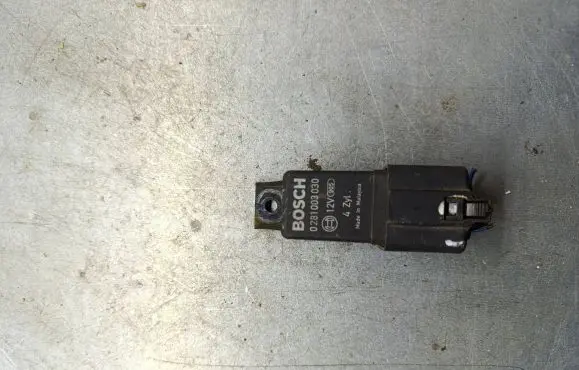 Honda Accord Glow plug pre-heat relay 0281003030