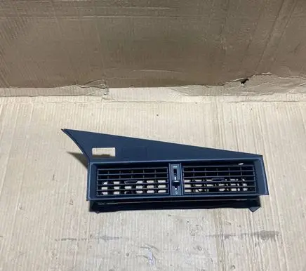 Mercedes-Benz 190 W201 Dash center air vent grill 