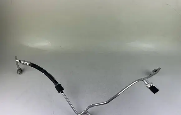 Seat Ateca Air conditioning (A/C) pipe/hose 5Q0816741B