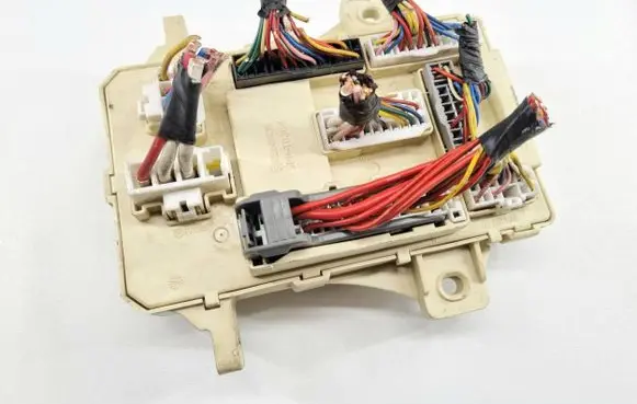 KIA Ceed Fuse module 919502H500 91950-1H510