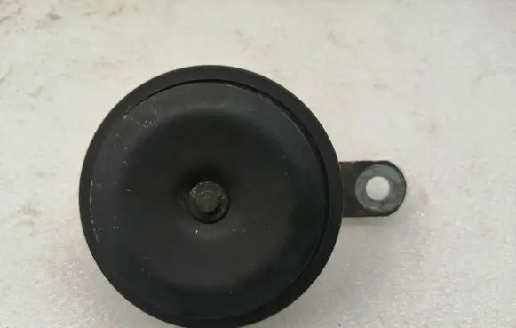 Toyota Avensis T250 Horn signal 865200D060