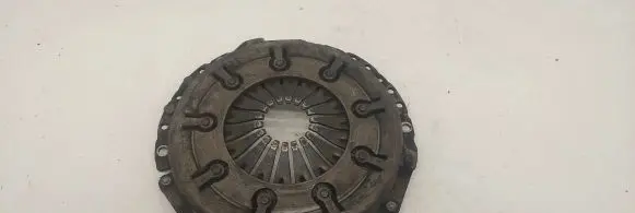 Volkswagen PASSAT B5.5 Pressure plate 03814117E
