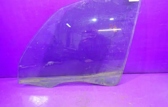 Citroen Xsara Picasso Front door window glass four-door