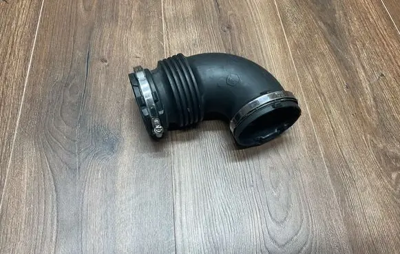 Land Rover Range Rover L405 Intercooler pipe mounting bracket BH429F876CB