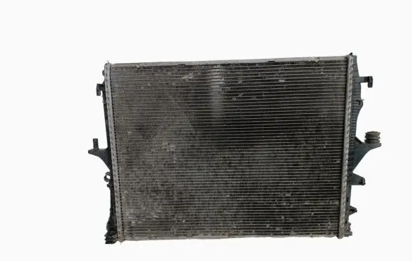 Volkswagen Touareg III Coolant radiator 7L6121258B