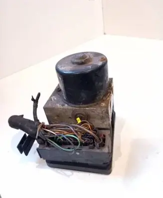 Volkswagen Golf IV ABS Pump 1C0907379E 00006065D3 10096003133