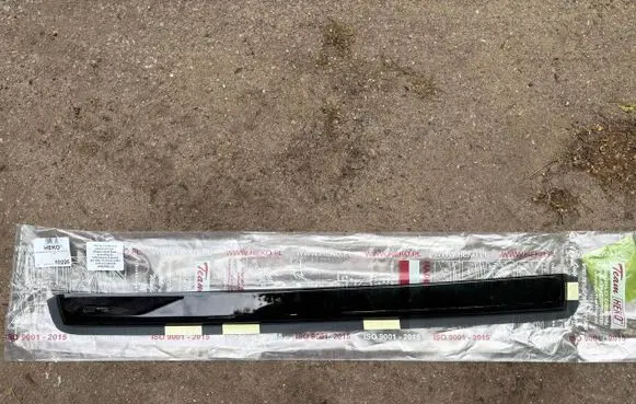 Audi Q7 4L Rear door wind deflector