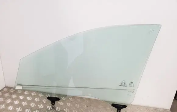 Hyundai ix35 Front door window glass four-door