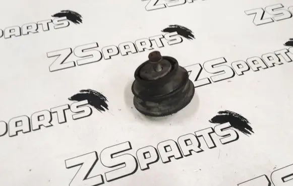 BMW 5 E39 Engine mount bracket 6754608