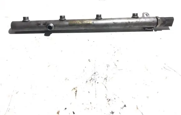Mercedes-Benz GL X164 Fuel main line pipe A6290700695 0618100058