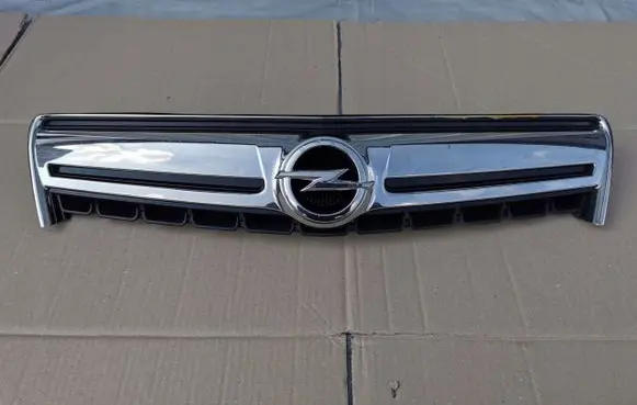 Opel Antara Front bumper upper radiator grill 25983424SPRINTBAX