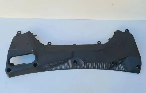 BMW 7 G70 Wiper trim 9870853 1516171819 10808611