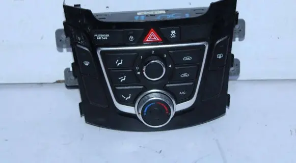 Hyundai i30 Climate control unit 97250A6040GU GDE03V06016 1FQAA0030