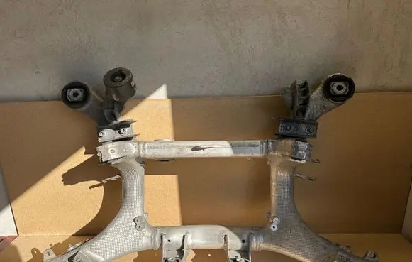 BMW 5 G30 G31 G38 Rear subframe 6866423 1903150 B19246RS0876