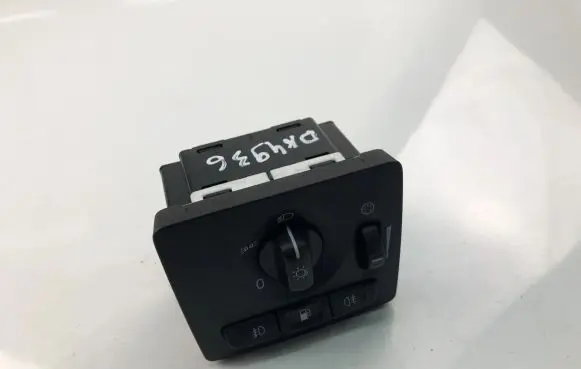 Volvo V50 Light switch 30739299