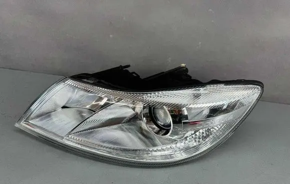 Skoda Octavia Mk2 (1Z) Headlight/headlamp 103419012984
