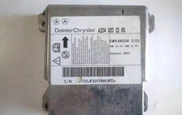 Mercedes-Benz C W204 Airbag control unit/module A2048202285