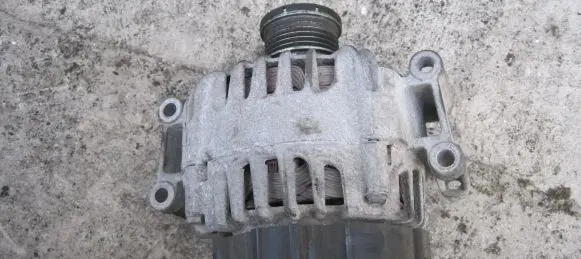 Mercedes-Benz C W204 Generator/alternator A0009063000