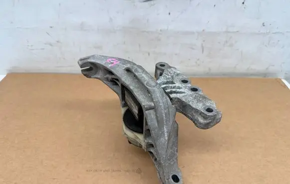 Citroen C4 II Picasso Engine mounting bracket C4LAPSIL1 4A103720