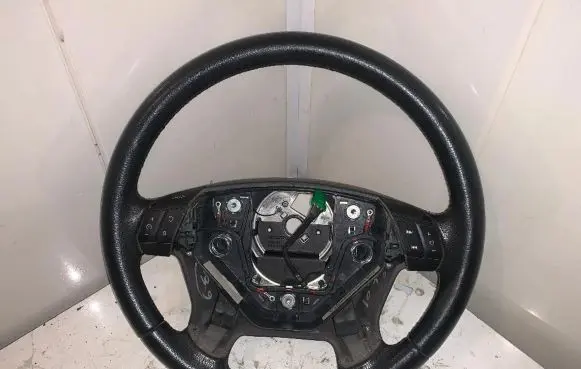 Volvo XC90 Steering wheel 8666891 A13221