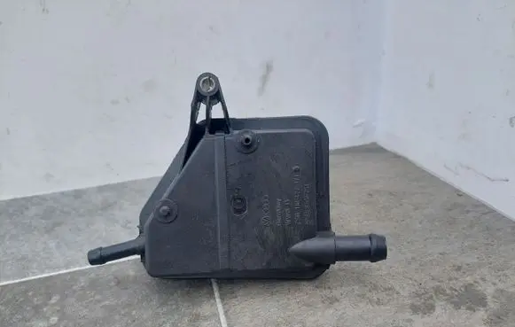 Audi A3 S3 8L Power steering fluid tank/reservoir 1J0422371C