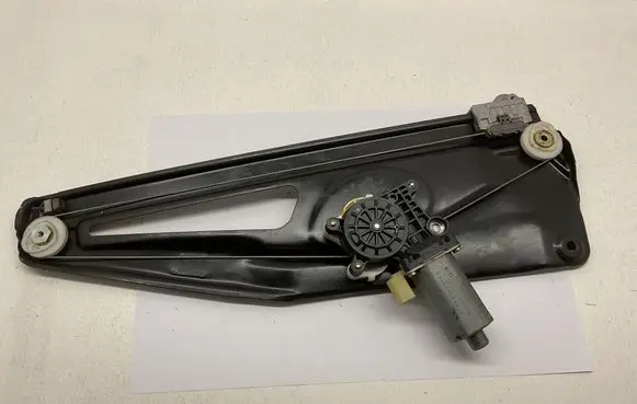 Land Rover Range Rover L322 Rear door window regulator motor 8362065