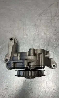 Volkswagen Caddy Oil pump 03l115105b