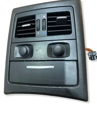 BMW 3 E90 E91 Rear air vent grill 7148760