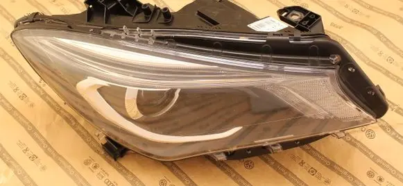Mercedes-Benz CLA C117 X117 W117 Headlight/headlamp A1179065200