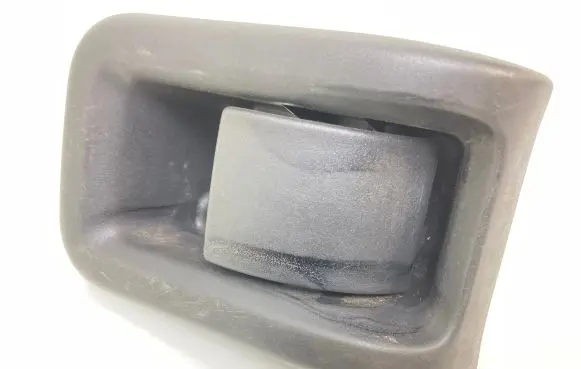 Volvo XC70 Engine bonnet (hood) release handle 30779851