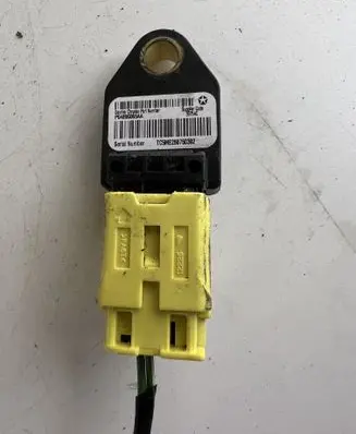 Dodge Nitro Airbag deployment crash/impact sensor P04896065AA 39754C