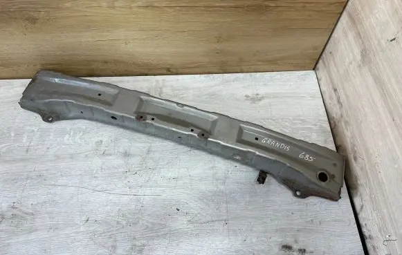 Mitsubishi Grandis Front bumper support beam