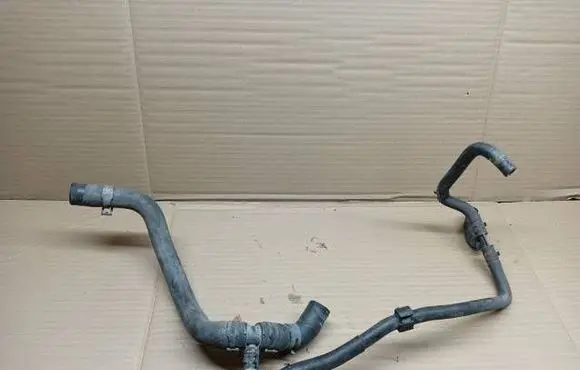 Skoda Citigo Engine coolant pipe/hose 1S0122447G