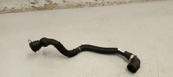 BMW i5 G60 Engine coolant pipe/hose 9886632