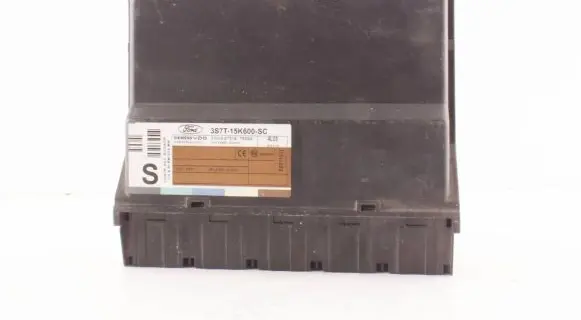 Ford Mondeo Mk III Comfort/convenience module 3S7T15K600SC