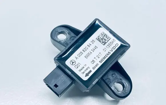 Mercedes-Benz S W221 Airbag deployment crash/impact sensor A0038208426 5WK43446