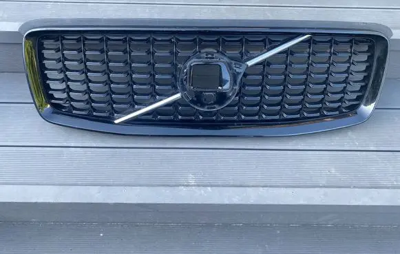 Volvo XC90 Front grill 32365199 32365187