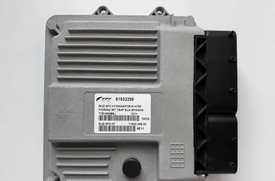 Fiat Qubo Engine control unit/module 51832295 MJD6F3H7