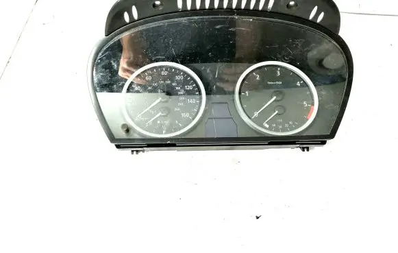 BMW 5 E60 E61 Speedometer (instrument cluster) 62116983154