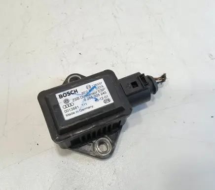 Volkswagen Polo ESP acceleration yaw rate sensor 8E0907637A