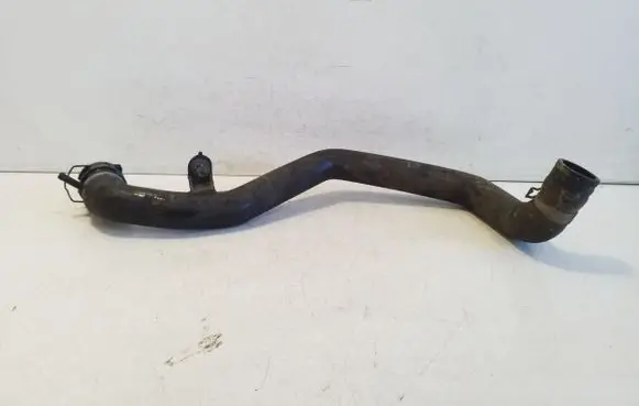 Volkswagen Touareg II Engine coolant pipe/hose 7P6122101J